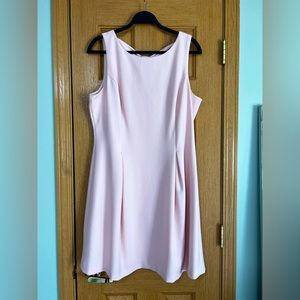 Cute Back! Women’s Dress